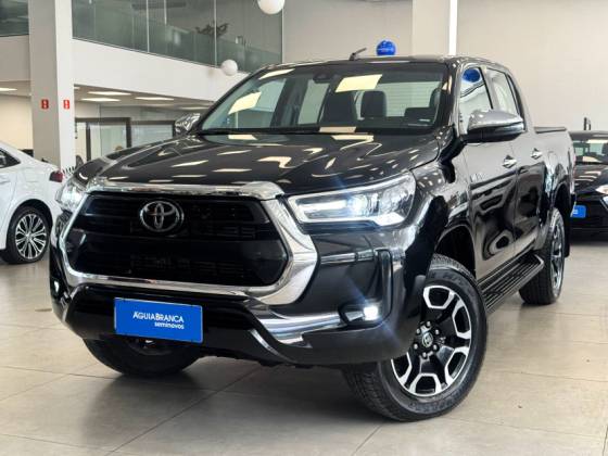 TOYOTA HILUX 2.8 D-4D TURBO DIESEL CD SRX 4X4 AUTOMÁTICO